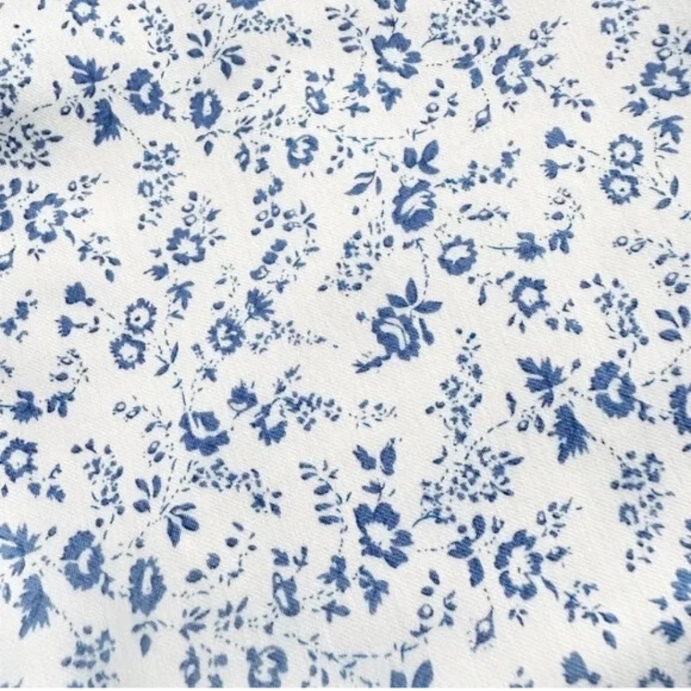 NWT Mario Serrani Italy Women's‎ Comfort Stretch Cuff Capri White/Blue Floral S - Picture 3 of 6